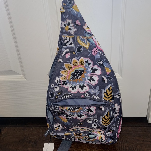 ❤️NEW!!!❤️ Vera Bradley Sling Backpack. main image 7